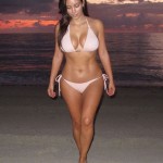Kim-Kardashian-Bikini2