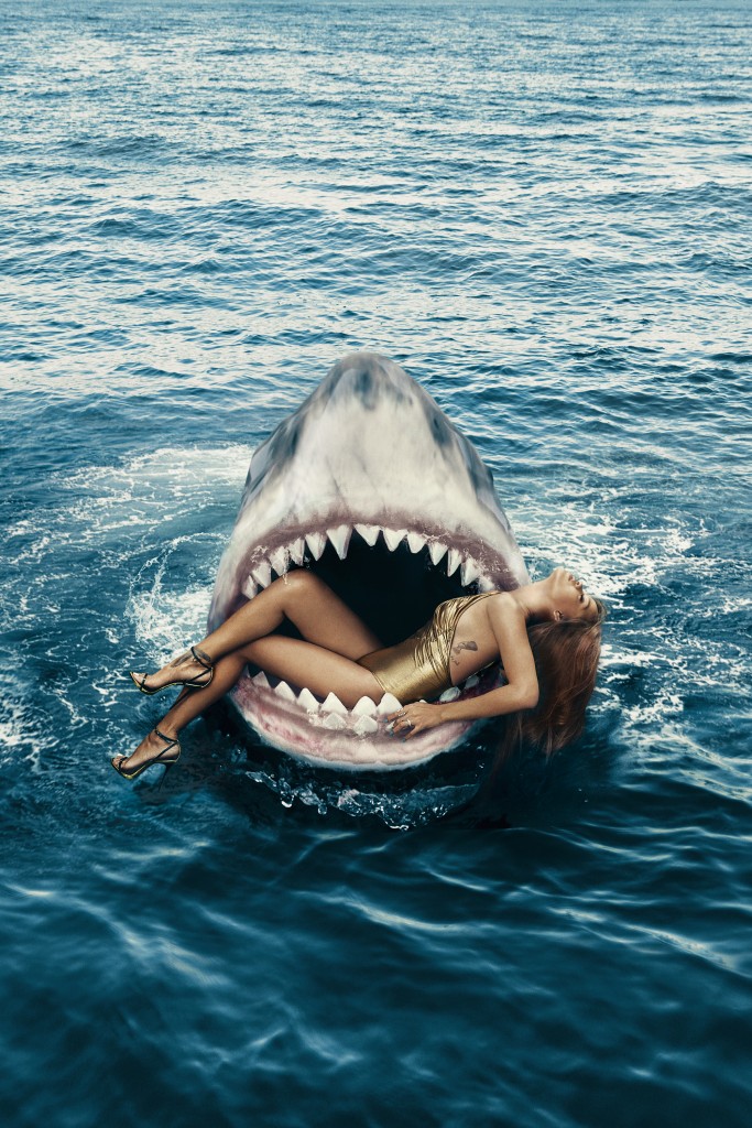 Rihanna-Swims-With-Sharks-3