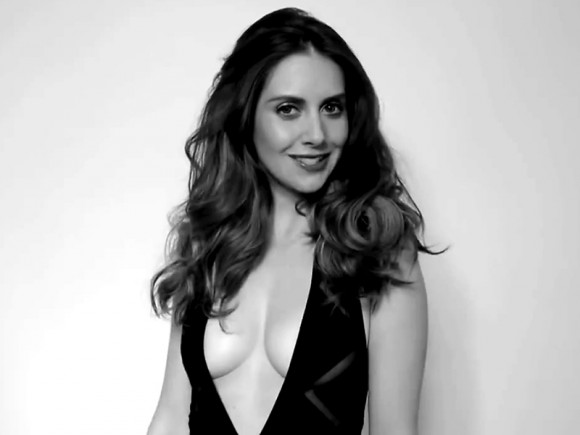 Alison-Brie-In-A-Swimsuit-For-GQ-Mexico-
