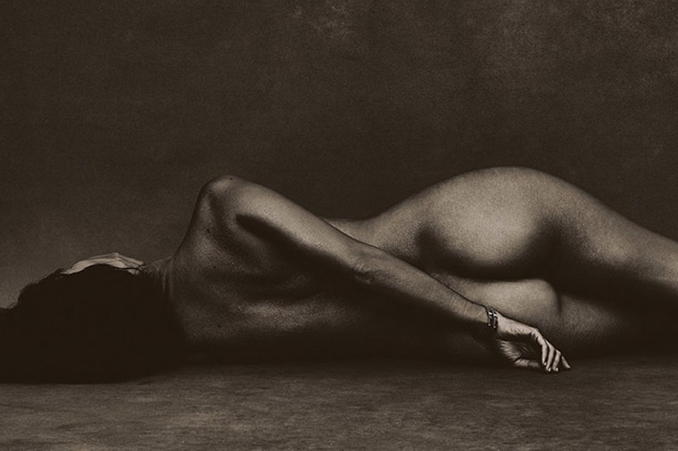 Kourtney Kardashian Topless Naked In Vanity Fair Of The Day