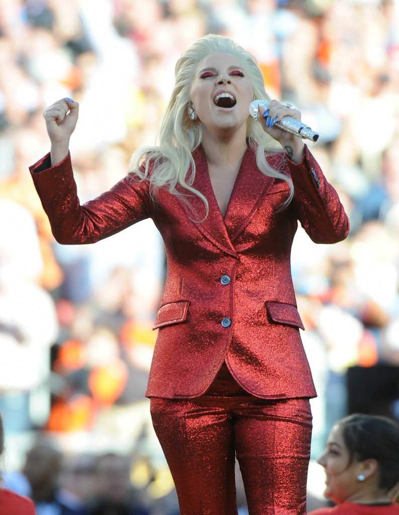 Lady_Gaga_performs_at_Super_Bowl_50_at_Levi_s_Stadium_in_Santa_Clara__05