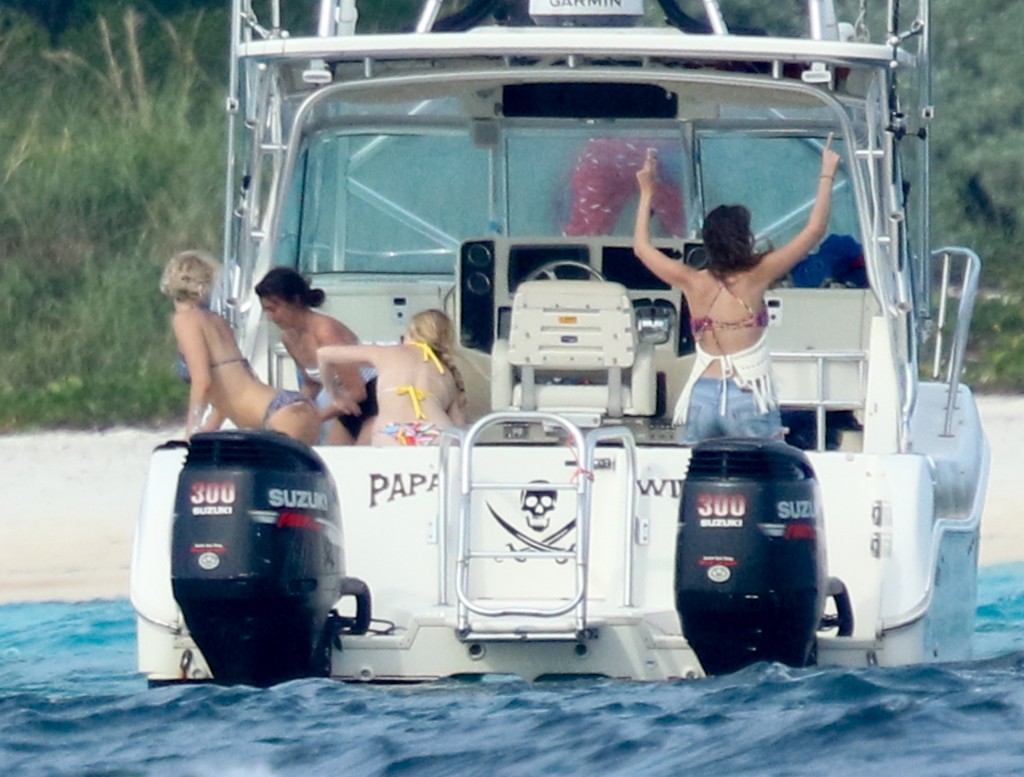 Jennifer Lawrence Wearing a Bikini in The Bahamas on March 4003