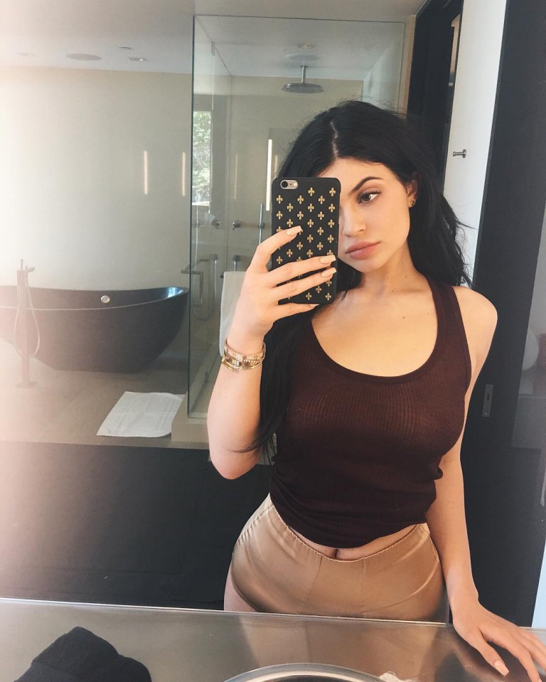 Kylie-Jenner-See-Through-768x959