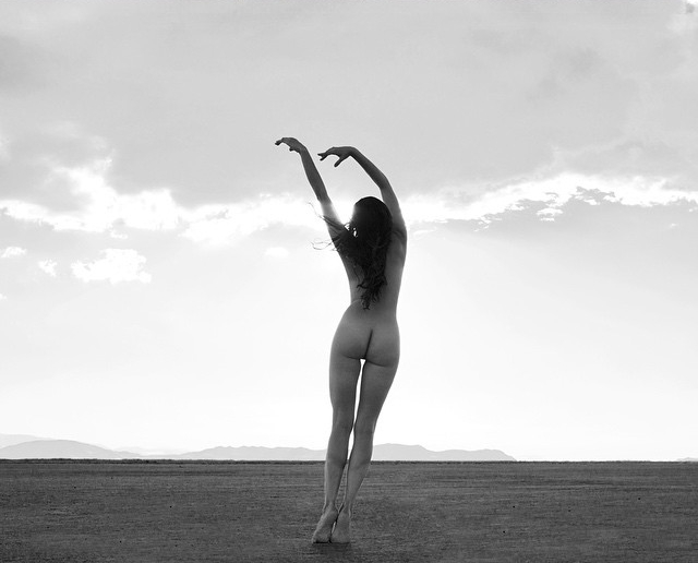 Lela-Loren-Naked-34