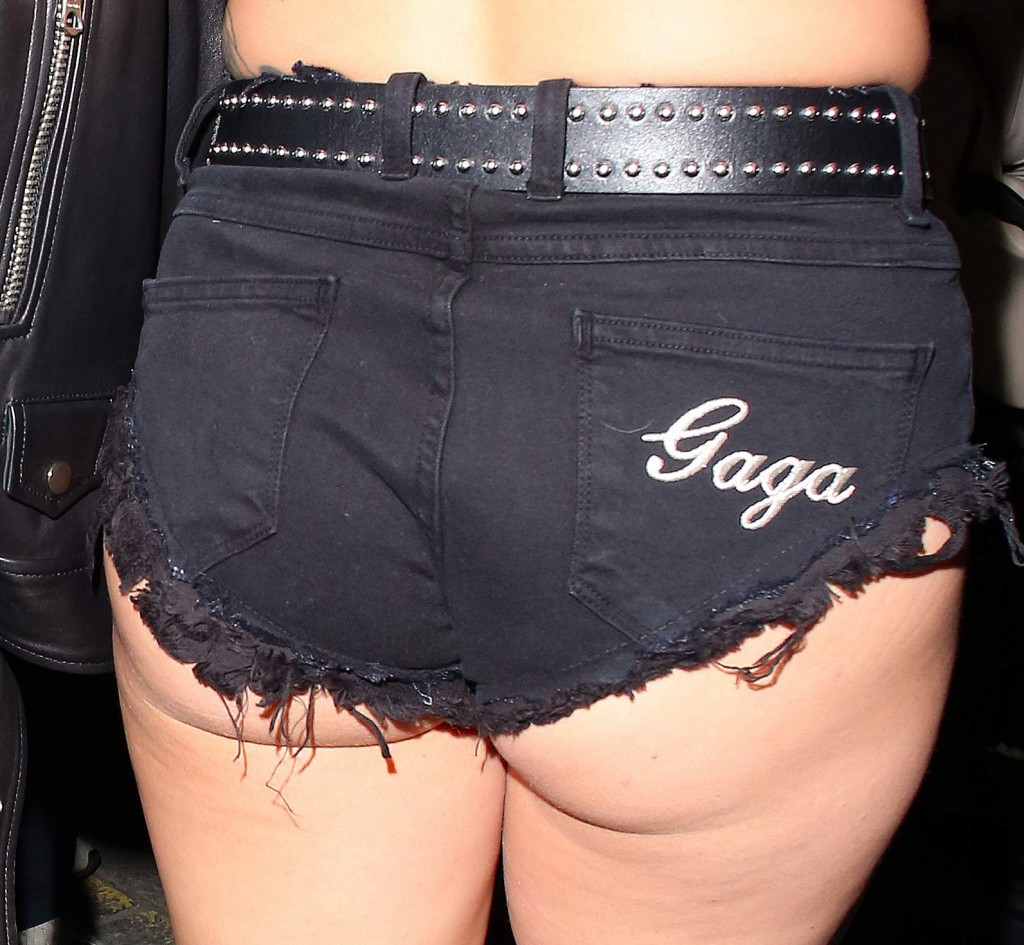 Lady-Gaga-Sexy-3