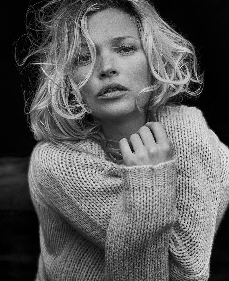 kate-moss-naked-cashmere-sweaters15