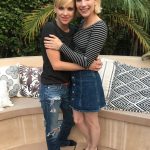 Scream queen Emma Roberts gives recent divorcee Anna Farris a hug