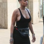 Rihanna has massive tits in a gucci fanny pack