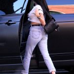 Madison Beer flat ass in mom jeans