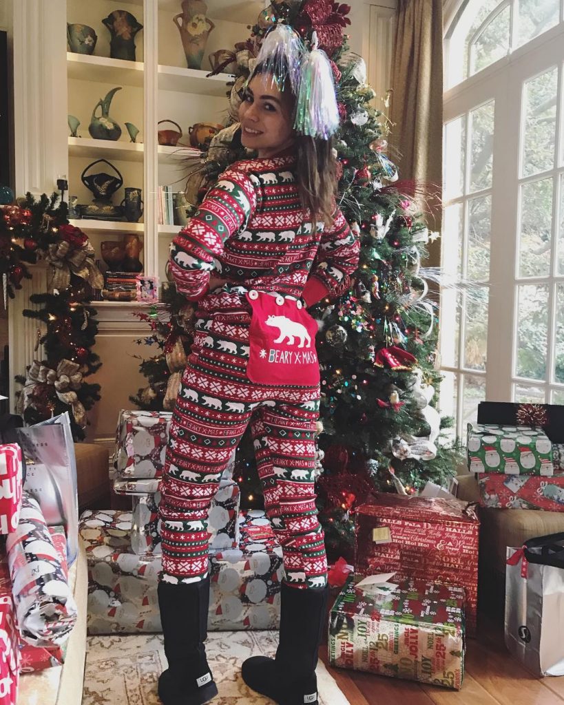 Sophie Simmons jewish girl in christmas pyjamas 