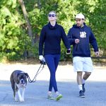 Kate Upton In her Tight Leggings Walking a Dog with her Husband