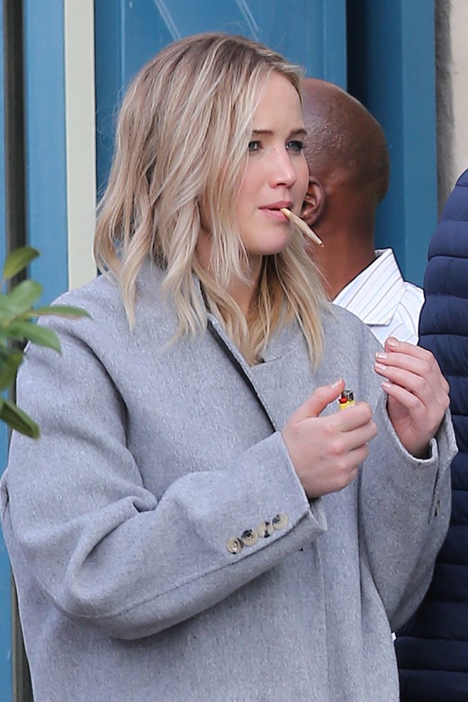 Jennifer Lawrence smoking weed in NYC