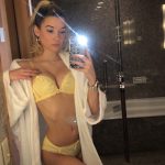 Sarah Snyder Yellow Bra big Tits