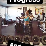Sarah Hyland in the mirror at the gym