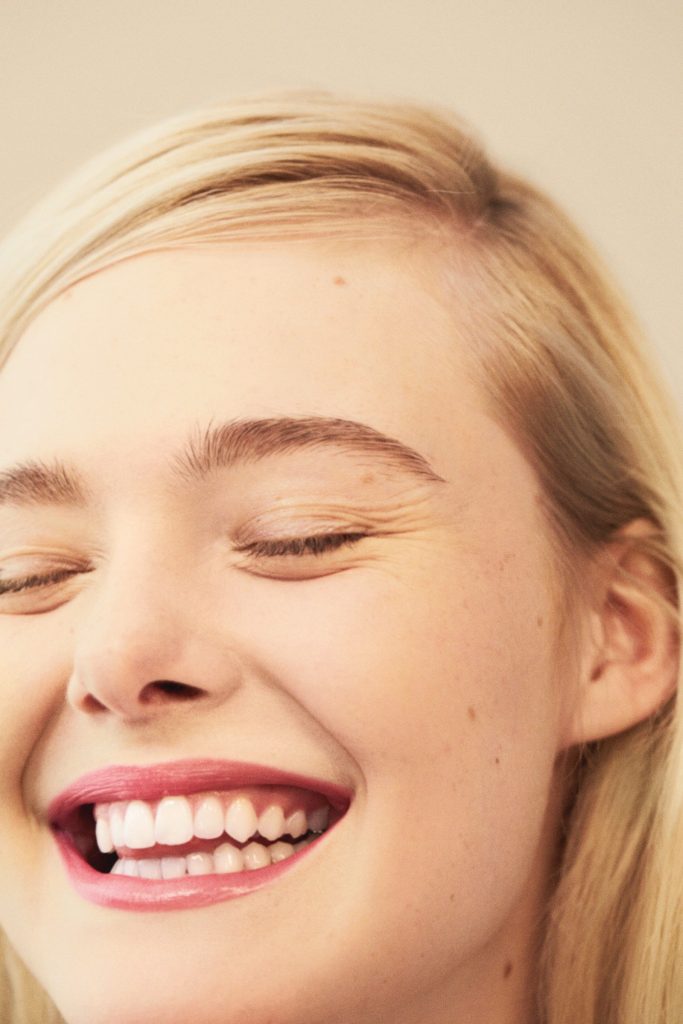 Elle Fanning close up scary 