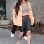 Kim Kardashian mangled pussy in tight black bike shorts