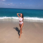 Olivia Culpo slutty bikini beach pic