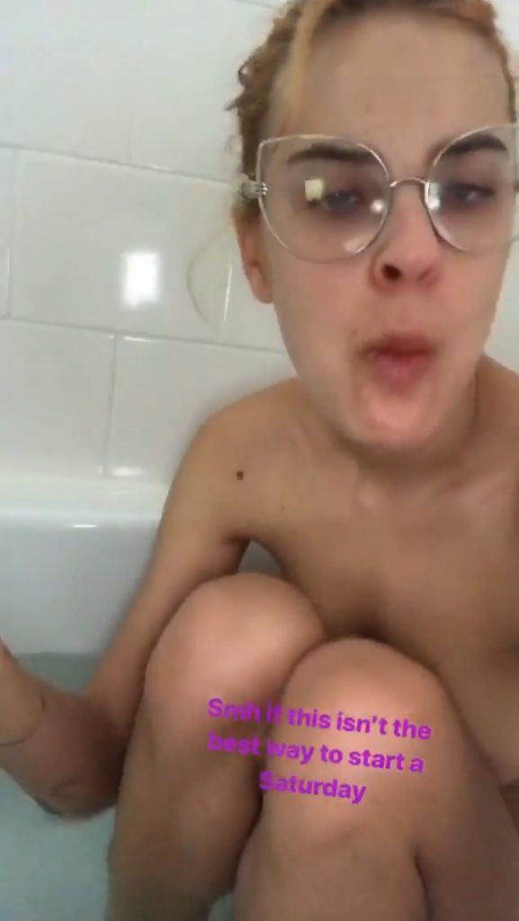 tallulah willis naked on snapchat covering her tits