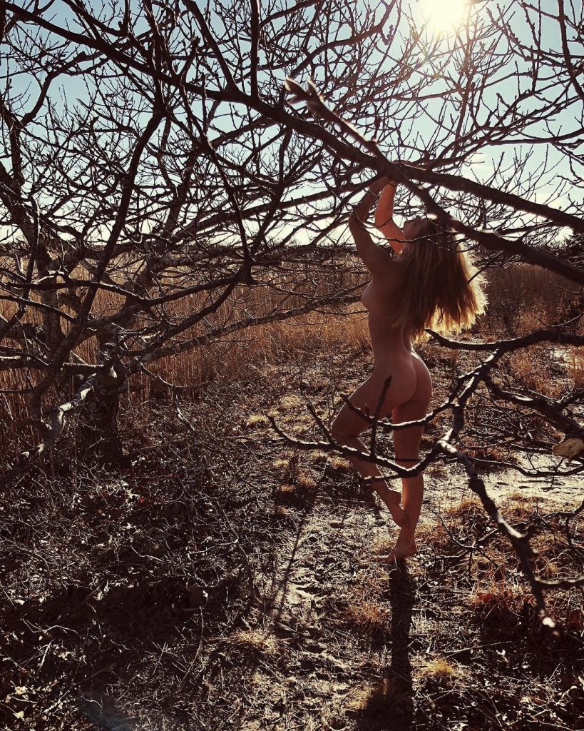 Nina Agdal Nude in a Tree for Instagram