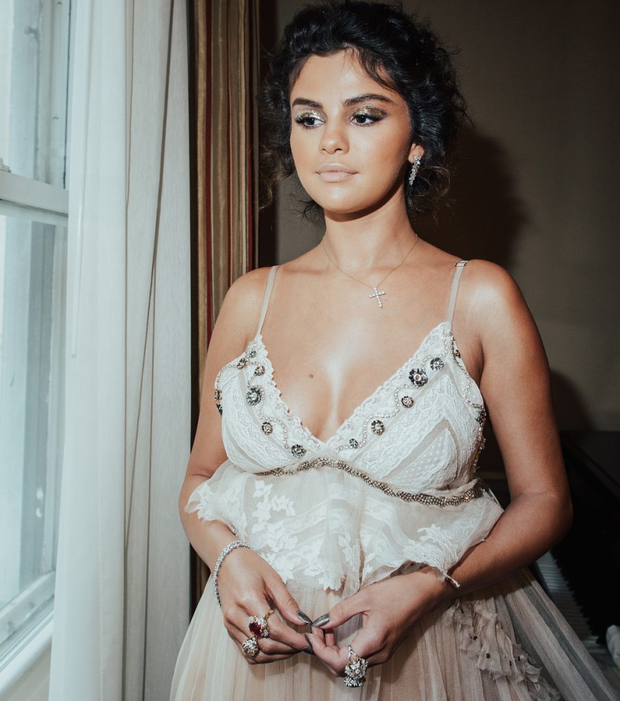 Selena Gomez New Face New Big Tits at the Met Insta