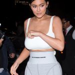 Kylie Jenner Cameltoe Tight Leggings and Sports BRa 1
