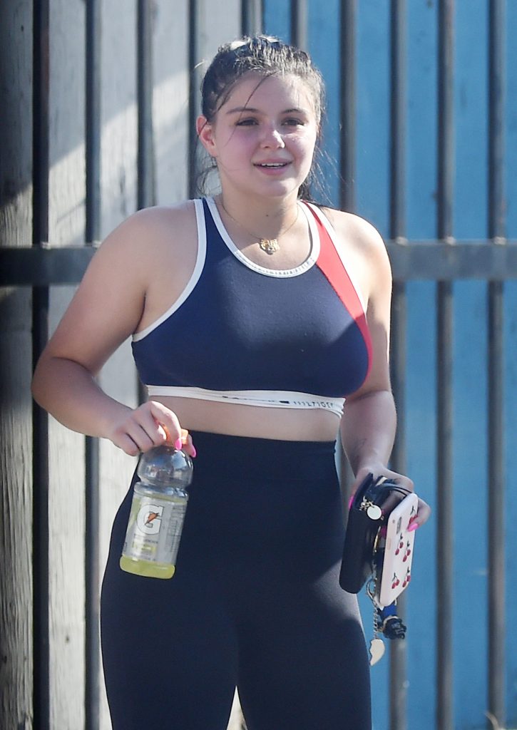 Ariel Winter Ass and Gut in Tight Black Leggings and Sports Bra
