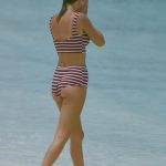 Taylor Swift Gets Wet in a Bikini