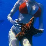 Caroline Vreeland Big Fake Tits Wet Ass in Red Bikini Underwater