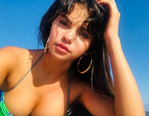 Selena Gomez Big Tits and New Kindey on a Boat Titty Selfie