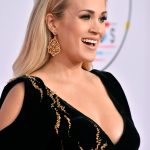 Carrie Underwood Big Tits Black Dress AMAs 2