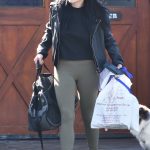 Ariel Winter Pussy Print Tight LEggings Ass