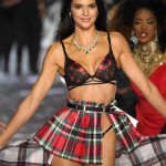 Kendall Jenner Walking 2018 Victorias Secret Fashion Show