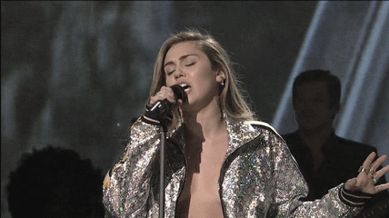 Miley Cyrus Braless Tits Out