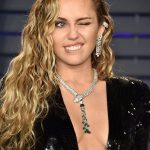 Miley Cyrus Tits Oscars