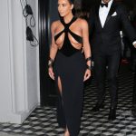Kim Kardashian Fat Tits Covering Nipples 1