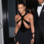 Kim Kardashian Fat Tits Covering Nipples 1