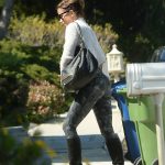 Kate Beckinsale Tight Leggings