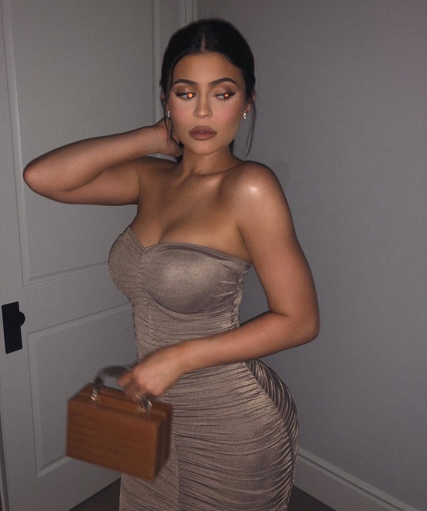 Kylie Jenner Ass Injections