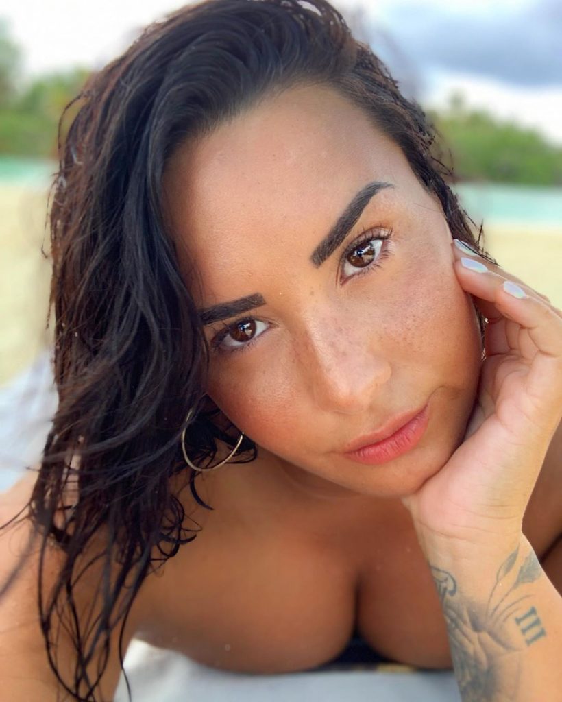 Demi Lovato Heroin Tits