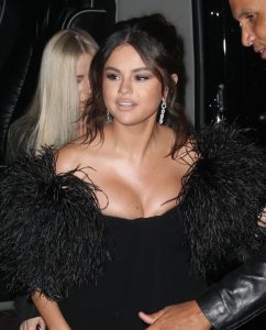 Selena Gomez New Tits Face