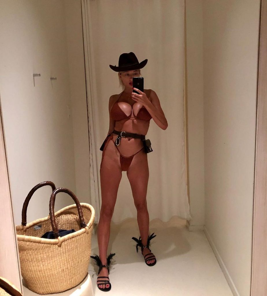 Caroline Vreeland Bikini Big TIts