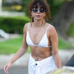 Sarah Hyland Tits