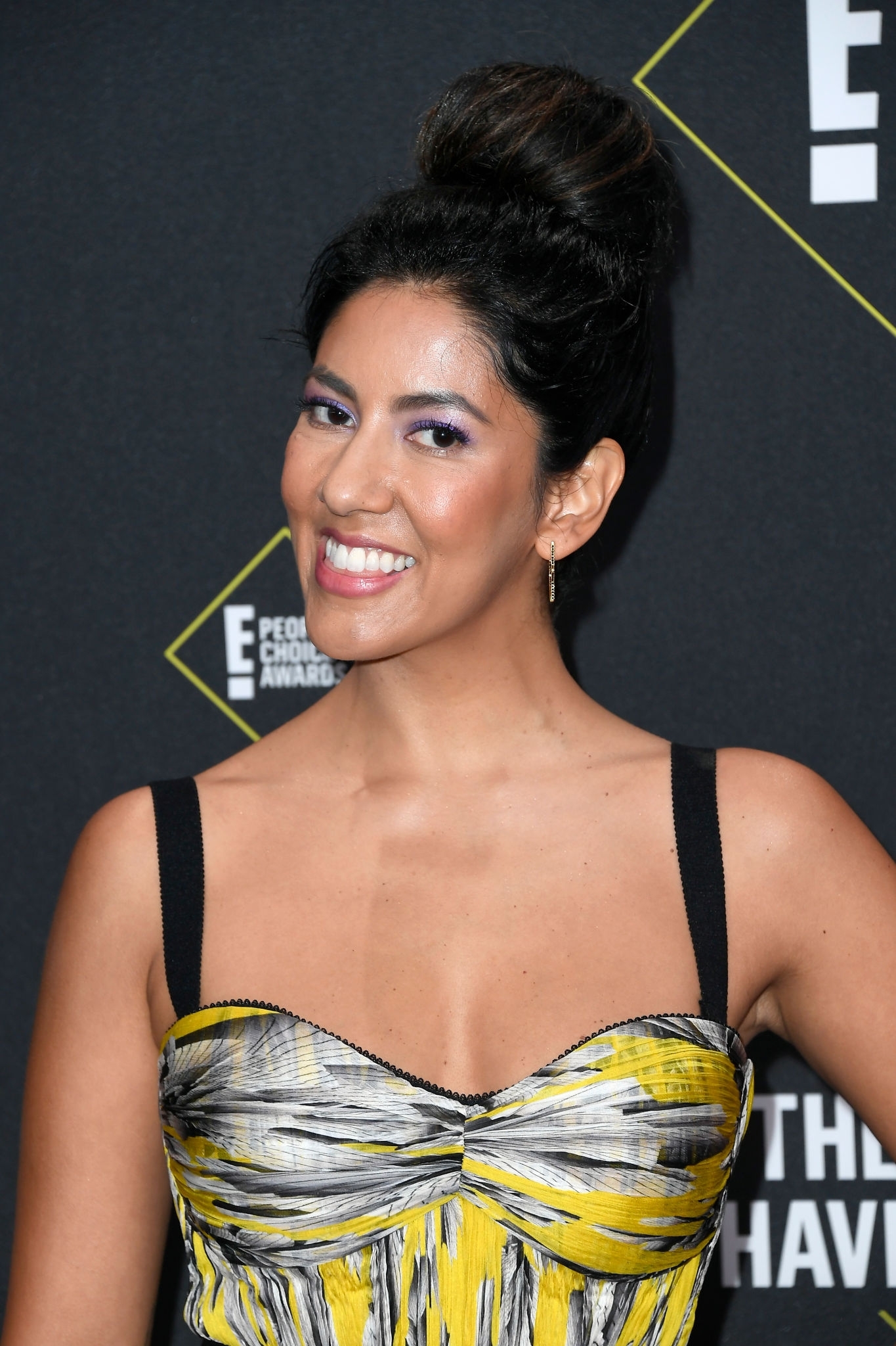 Peoples Choice Awards Stephanie Beatriz 3