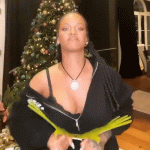 Rihanna Titty Shake