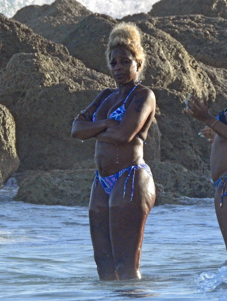 Mary J Blige Bikini