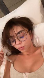 Sarah Hyland Tits in Bed
