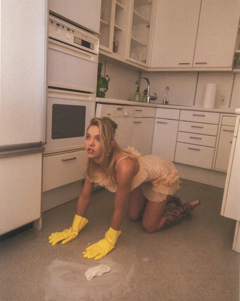 Sydney Sweeney Rubber Glove Porno of the Day