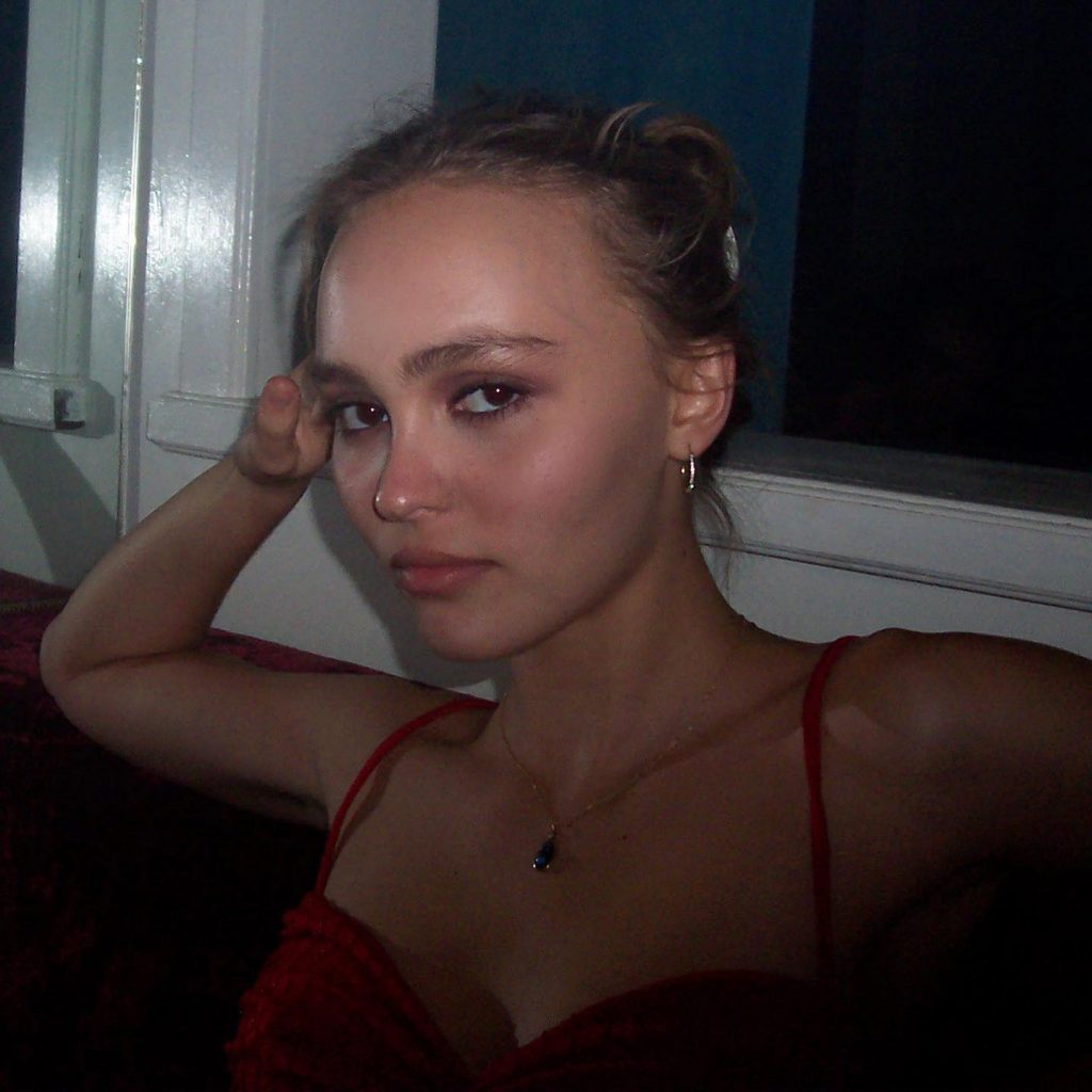 Lily Rose Depp Lesbian Kiss