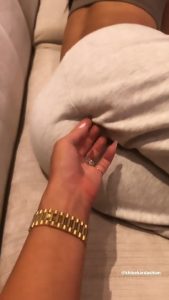 Kourtney Kardashian Khloe Booty Finger