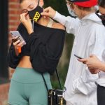 Hailey Baldwin Bieber Cameltoe Pussy Print